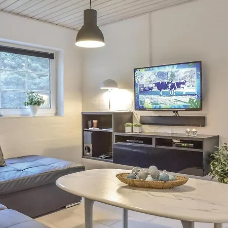 Six-bedroom Holiday In Ulfborg Casa vacanze
