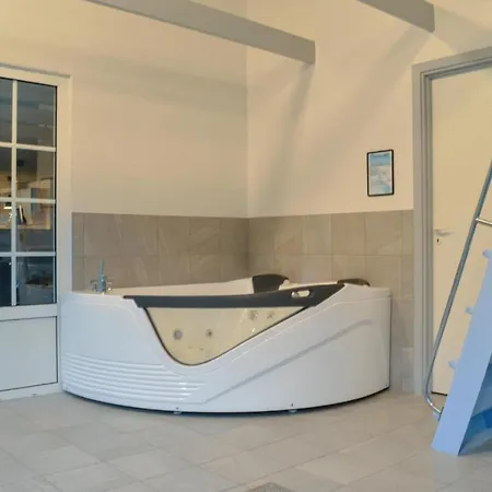 Casa vacanze Six-bedroom Holiday In Ulfborg *