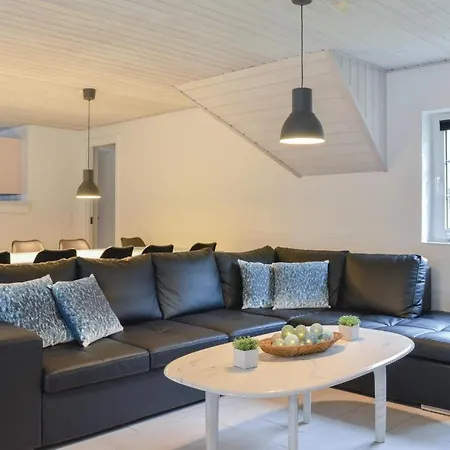 Six-bedroom Holiday In Ulfborg Casa vacanze *