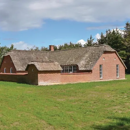 Six-bedroom Holiday In Ulfborg Casa vacanze
